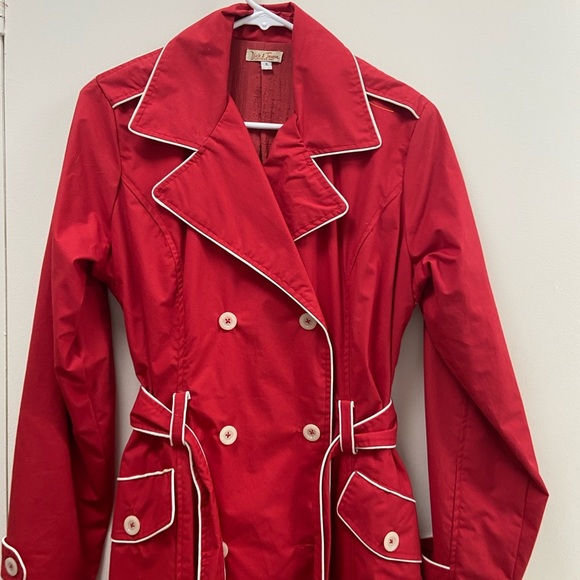 Dick and Jayne Los Angeles button up vintage red trenchcoat women’s size small - Picture 2 of 7